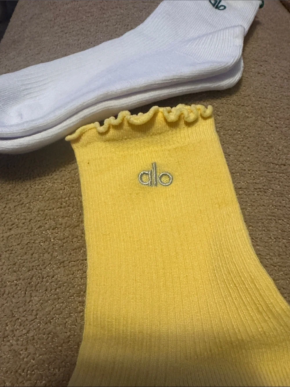 ALO Yoga Women’s Ruffle Trim Socks in Yellow and White with Green Accent